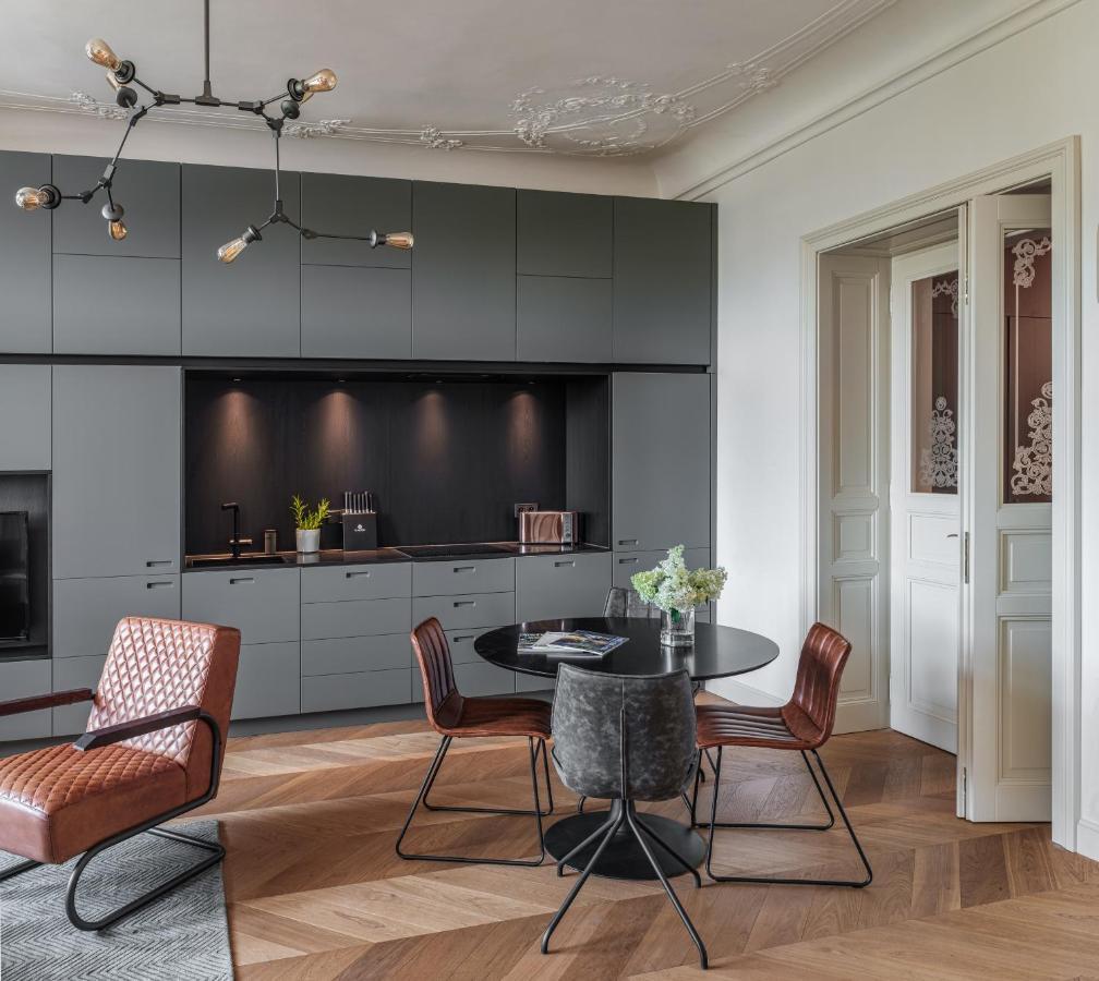 Mn6 Luxury Suites By Adrez Πράγα Εξωτερικό φωτογραφία