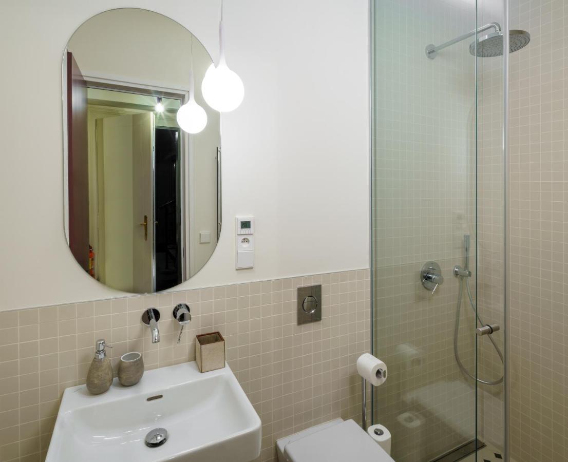 Mn6 Luxury Suites By Adrez Πράγα Εξωτερικό φωτογραφία