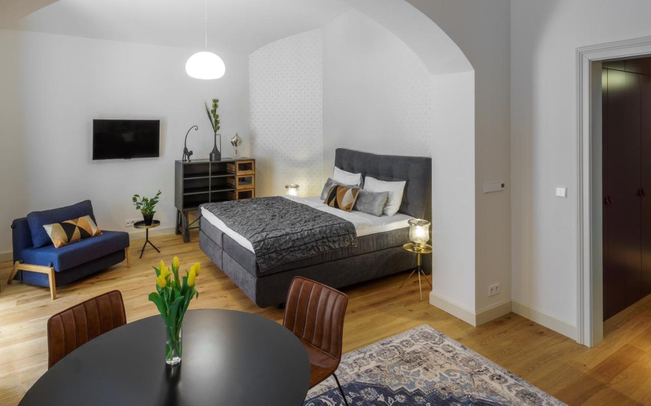 Mn6 Luxury Suites By Adrez Πράγα Εξωτερικό φωτογραφία
