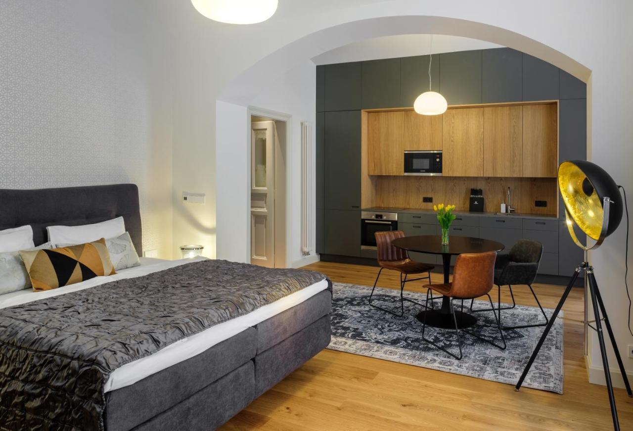 Mn6 Luxury Suites By Adrez Πράγα Εξωτερικό φωτογραφία